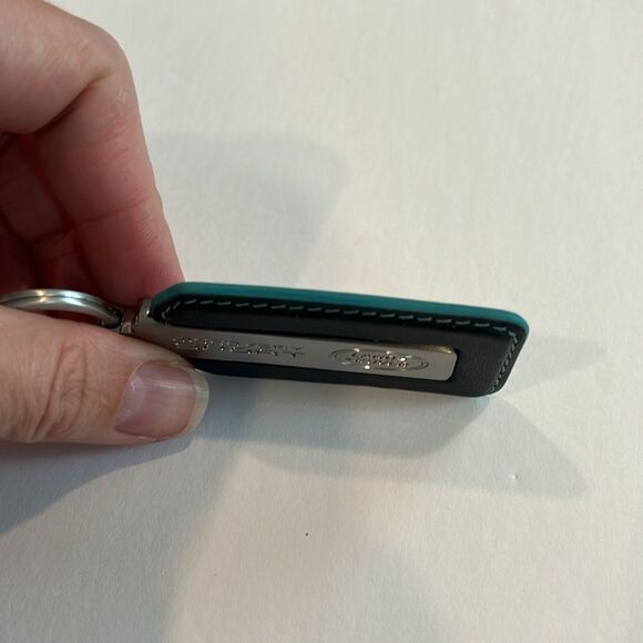 NWOT Land Rover Silver Leather Key Chain - Picture 3 of 5